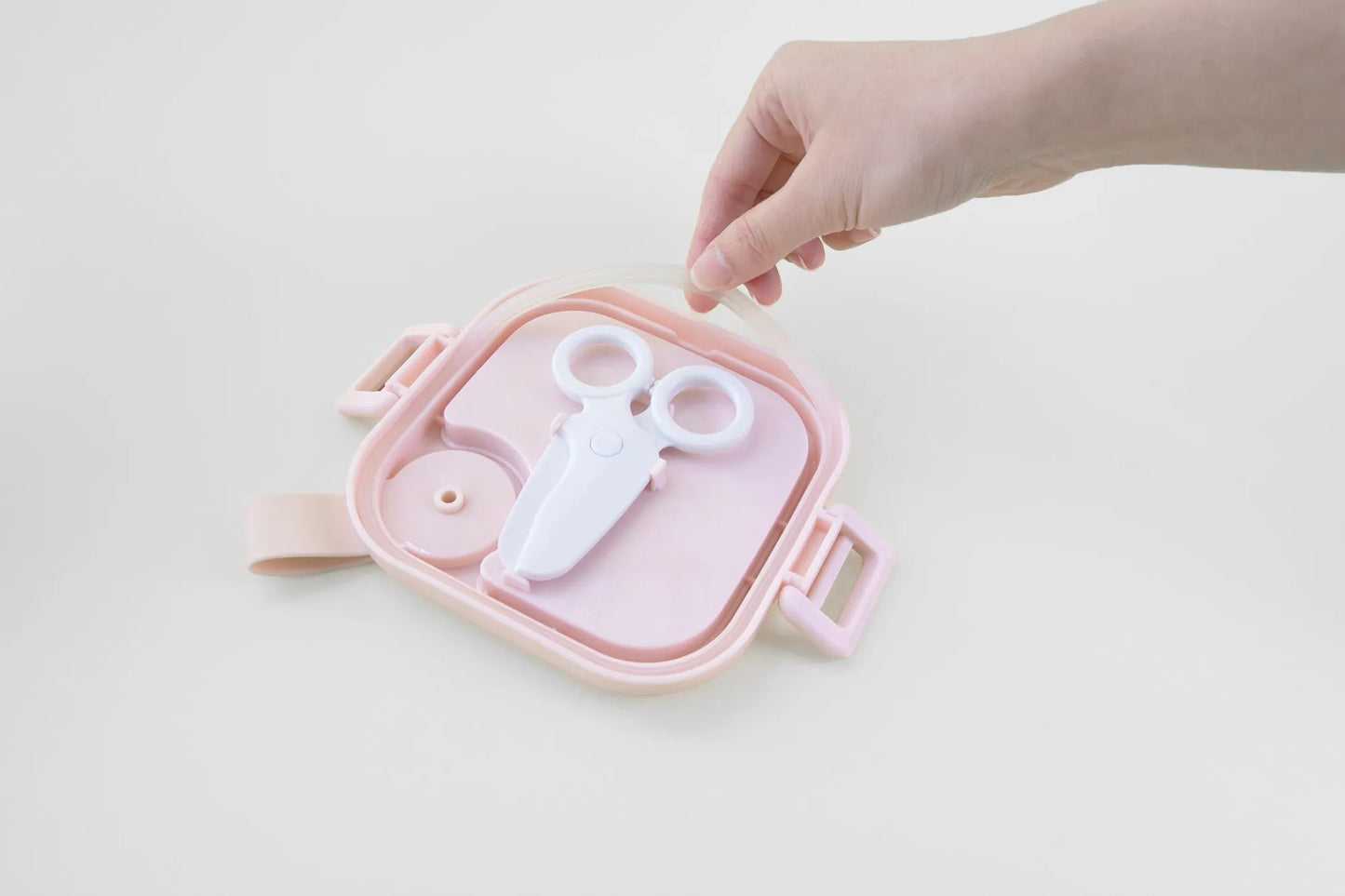 Kit de Alimentação c/ Tigela, Colher e Tesoura Rosa- Marcus & Marcus