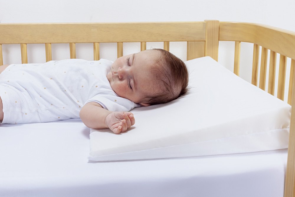 TRAVESSEIRO ANTI REFLUXO P/ BERÇO BRANCO - BATISTELA BABY