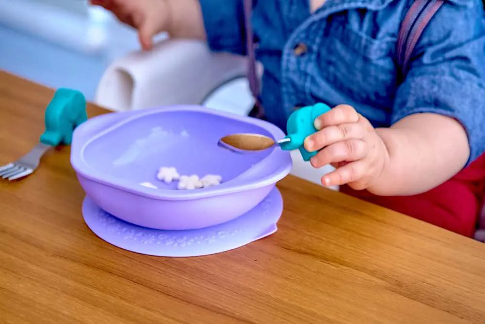Kit Com Tigela Com Sucção E Primeiro Garfo E Colher Com Inox - Baleia Willo