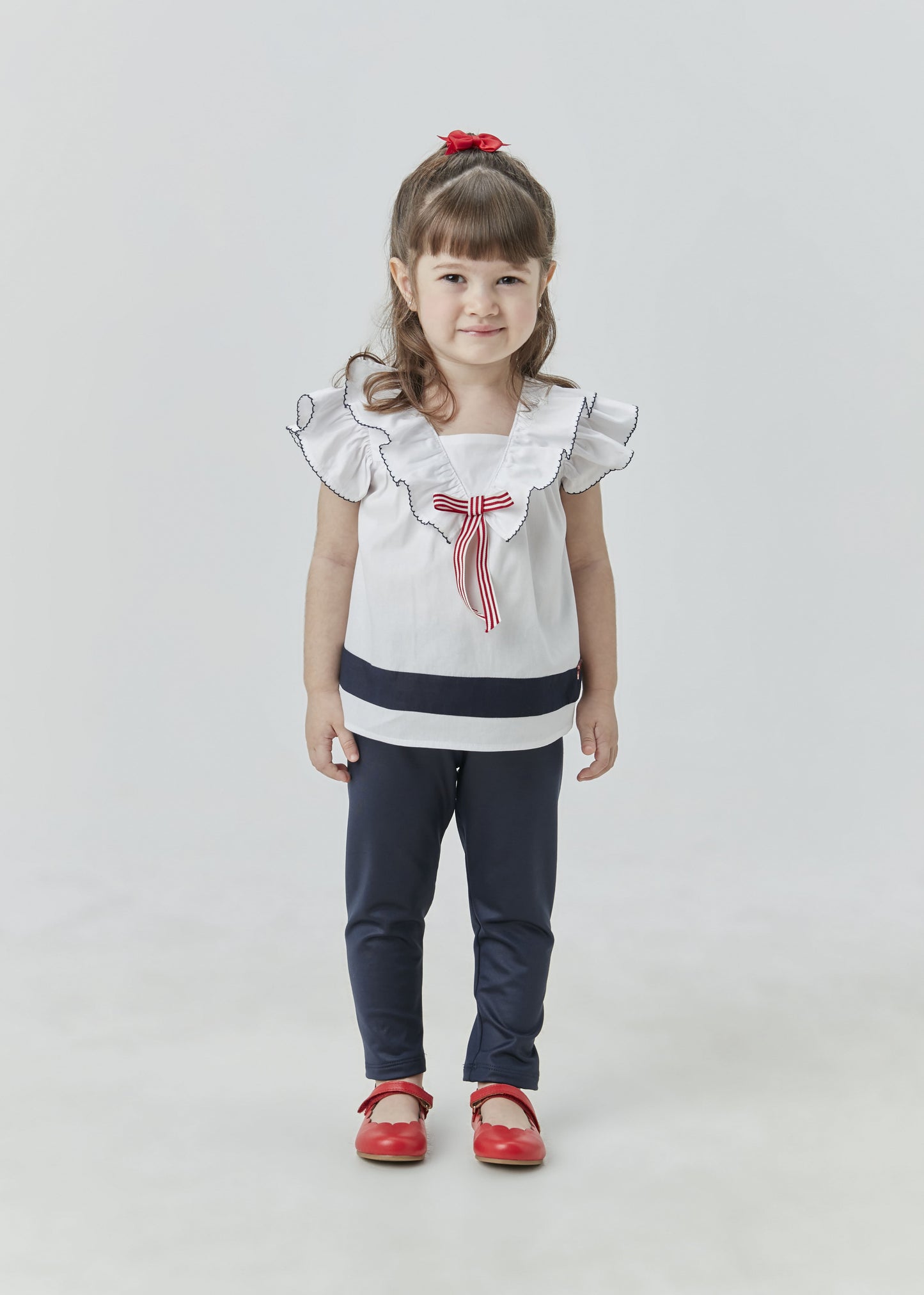 Conjunto Bata em Tricoline com Laço e Calça Marinho - Um Mais Um