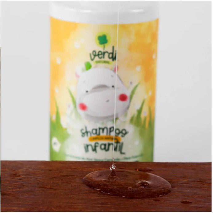 Shampoo Infantil 100% Natural com Extratos de Aloe Vera e Camomila + Oleos Essenciais