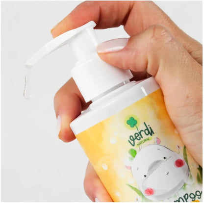 Shampoo Infantil 100% Natural com Extratos de Aloe Vera e Camomila + Oleos Essenciais