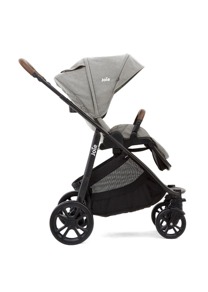 TRIO VERSATRAX-E: CARRINHO, BBC E MOISÉS CINZA PEBBLE - JOIE